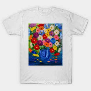 This beautiful painting features vibrant hues of abstract flowers set against a stunning glass vase T-Shirt